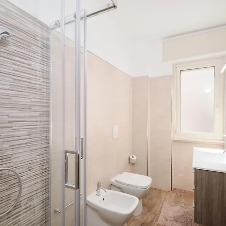 A Few Minutes From The Colosseum - Free Wi-fi & Netflix 아파트