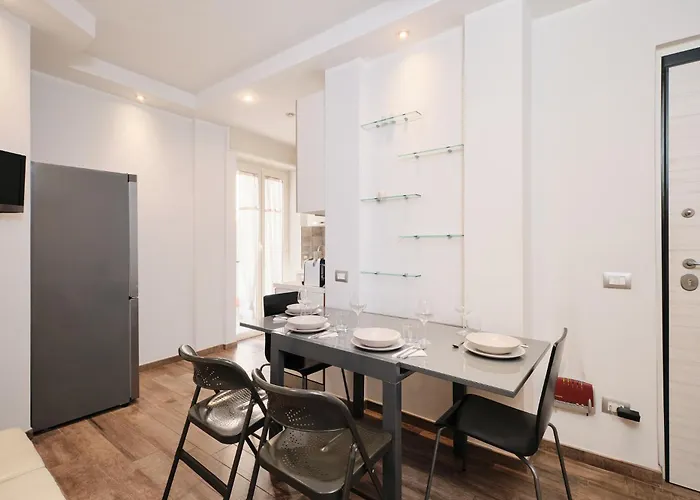 A Few Minutes From The Colosseum - Free Wi-fi & Netflix 로마