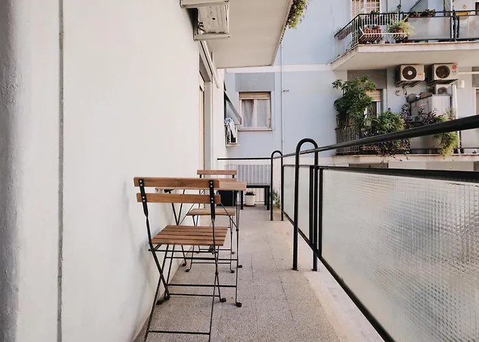 아파트 A Few Minutes From The Colosseum - Free Wi-fi & Netflix 로마